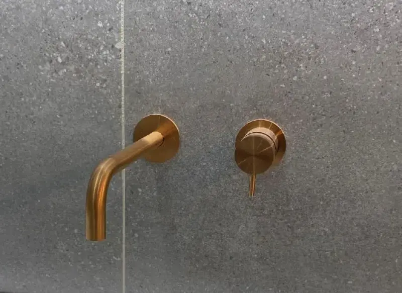 Waterevolution Flow Inbouw Wastafelkraan PVD Geborsteld Koper met uitloop 15 cm T116BCPE-15