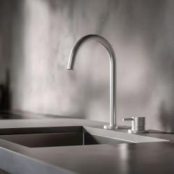 Pure.Sink Luxion 2-gats massief RVS keukenkraan met ronde uitloop PLX2HR-02