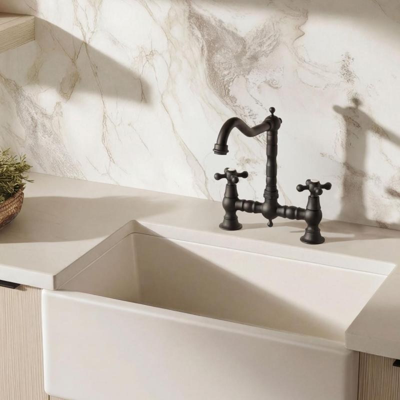 Aquanello Heritage Ascot Klassieke Keuken Nostalgische Brug Keukenkraan Zwart met Kruishendels BL-4001-HA